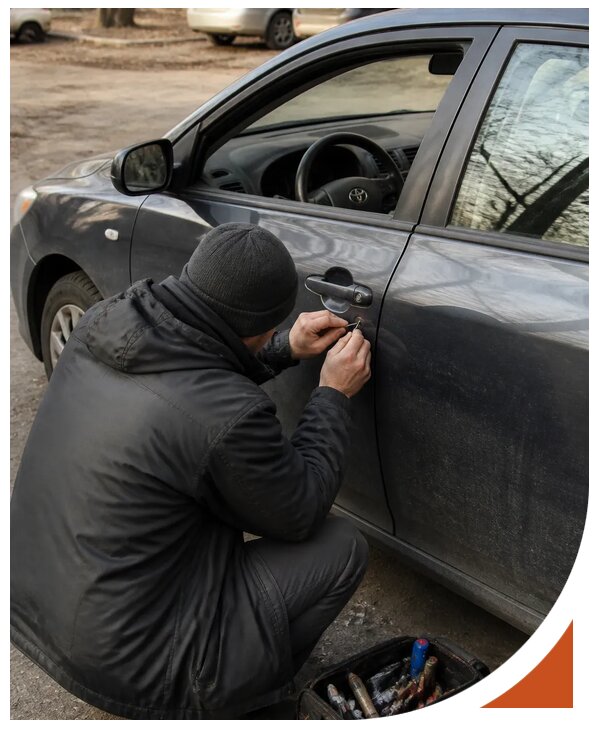 Профессиональное вскрытие автомобиля Тойота без повреждений в Пензе